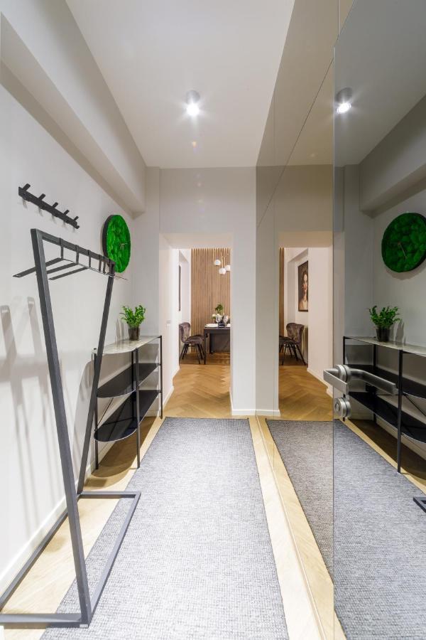 וילנה Old Town Apartment L Self Check In מראה חיצוני תמונה
