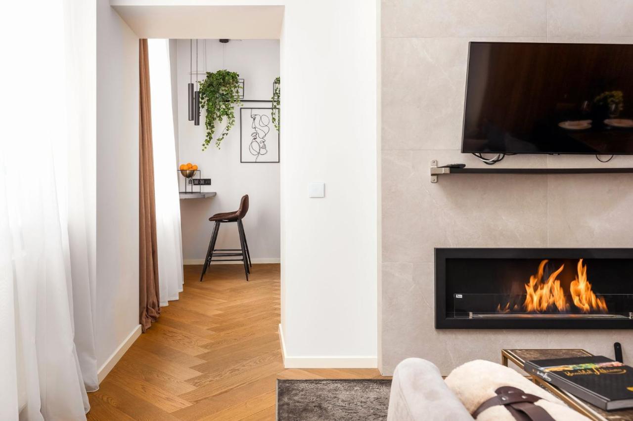 וילנה Old Town Apartment L Self Check In מראה חיצוני תמונה